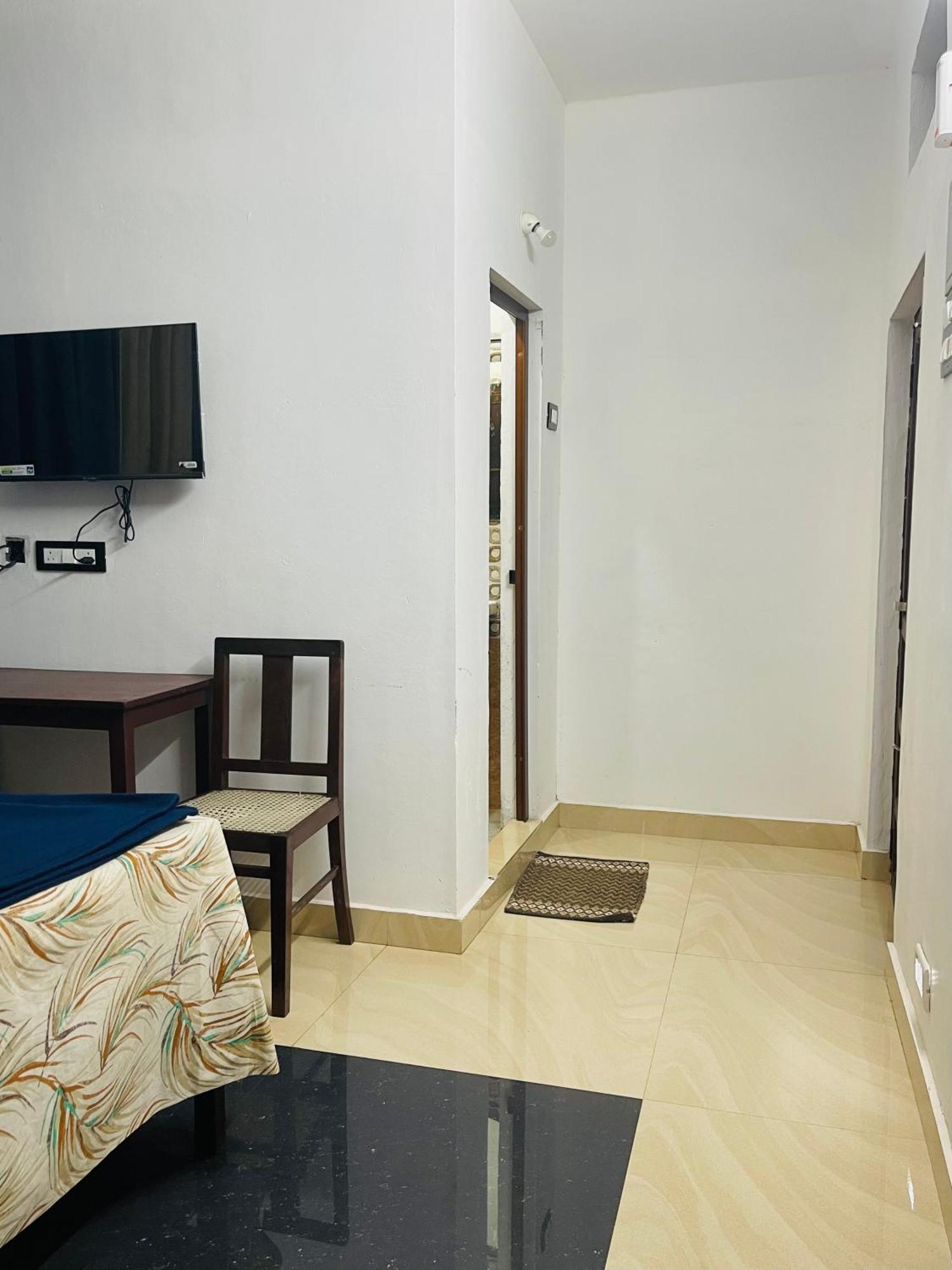 Puthookkadans Mareena Lodge Kottayam Luaran gambar