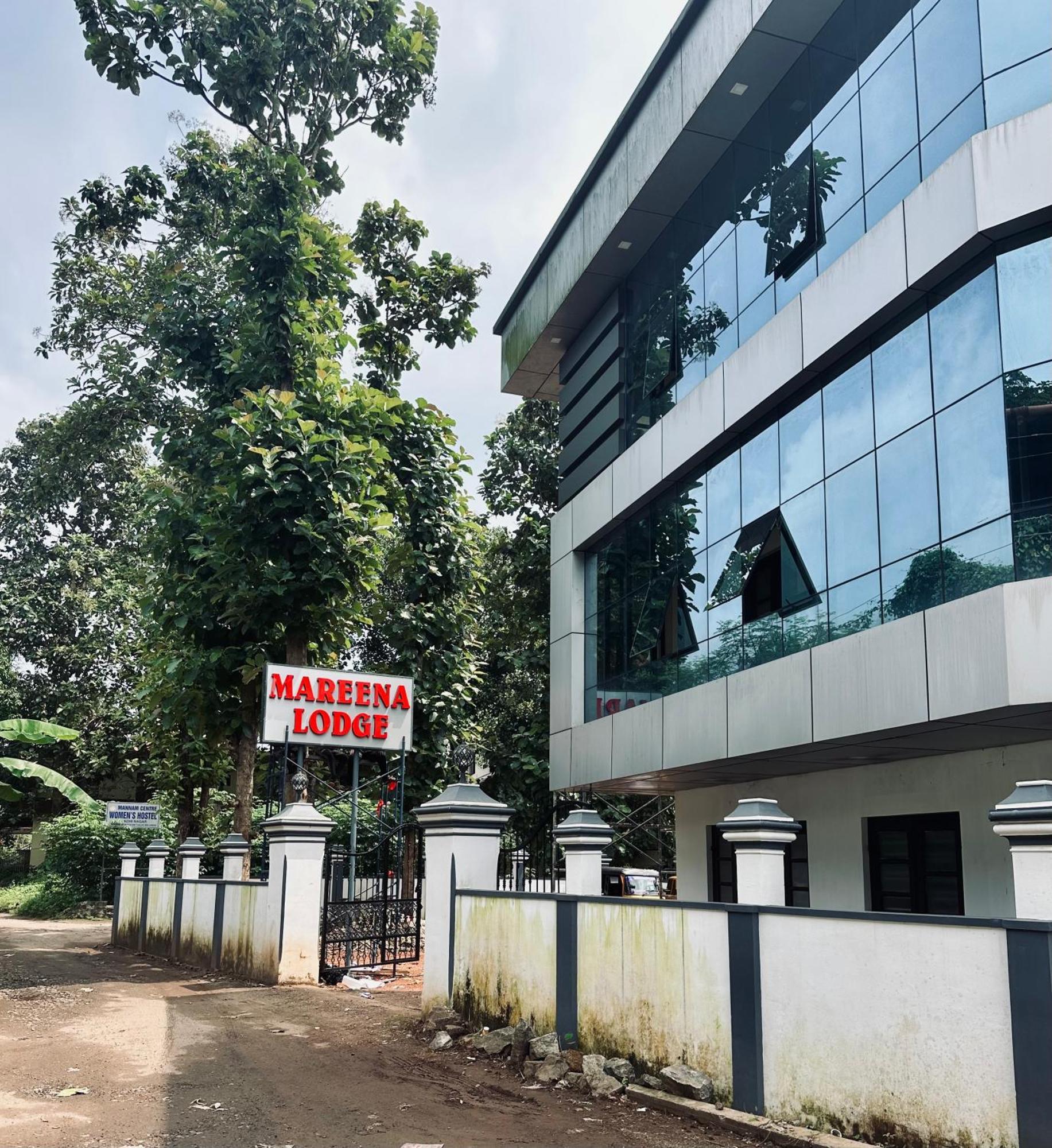Puthookkadans Mareena Lodge Kottayam Luaran gambar